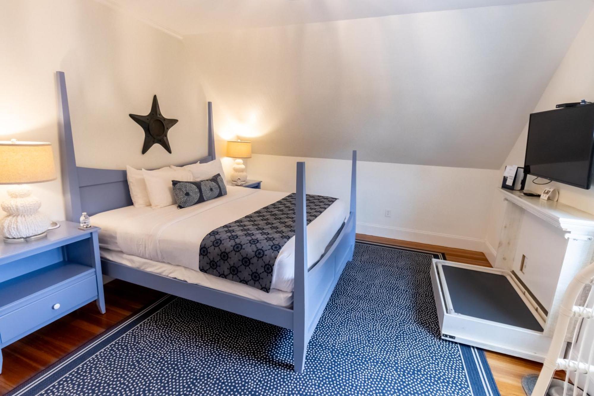 Paws On Pelham (Adults Only) Bed and Breakfast Νιούπορτ Εξωτερικό φωτογραφία
