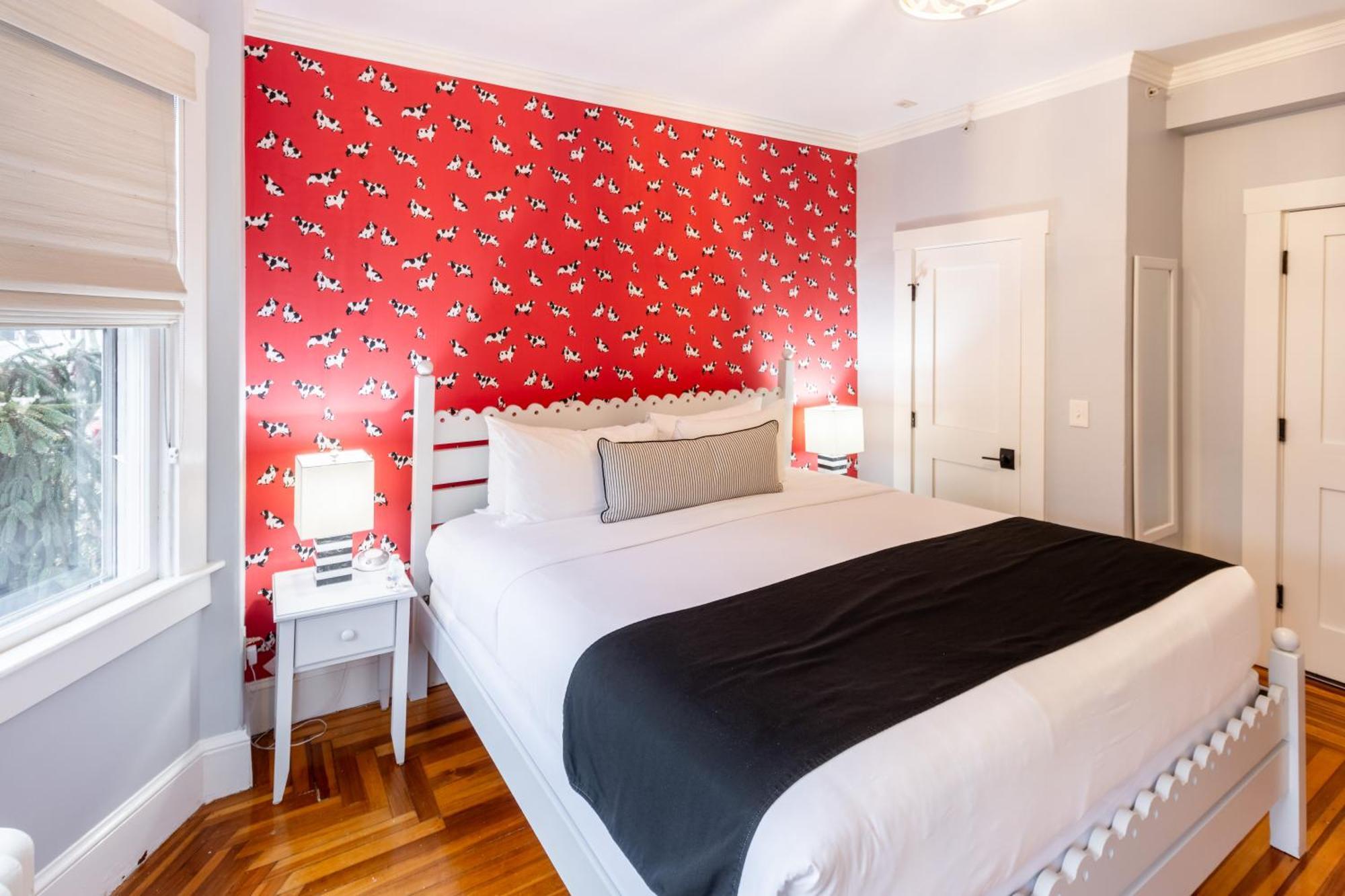 Paws On Pelham (Adults Only) Bed and Breakfast Νιούπορτ Εξωτερικό φωτογραφία