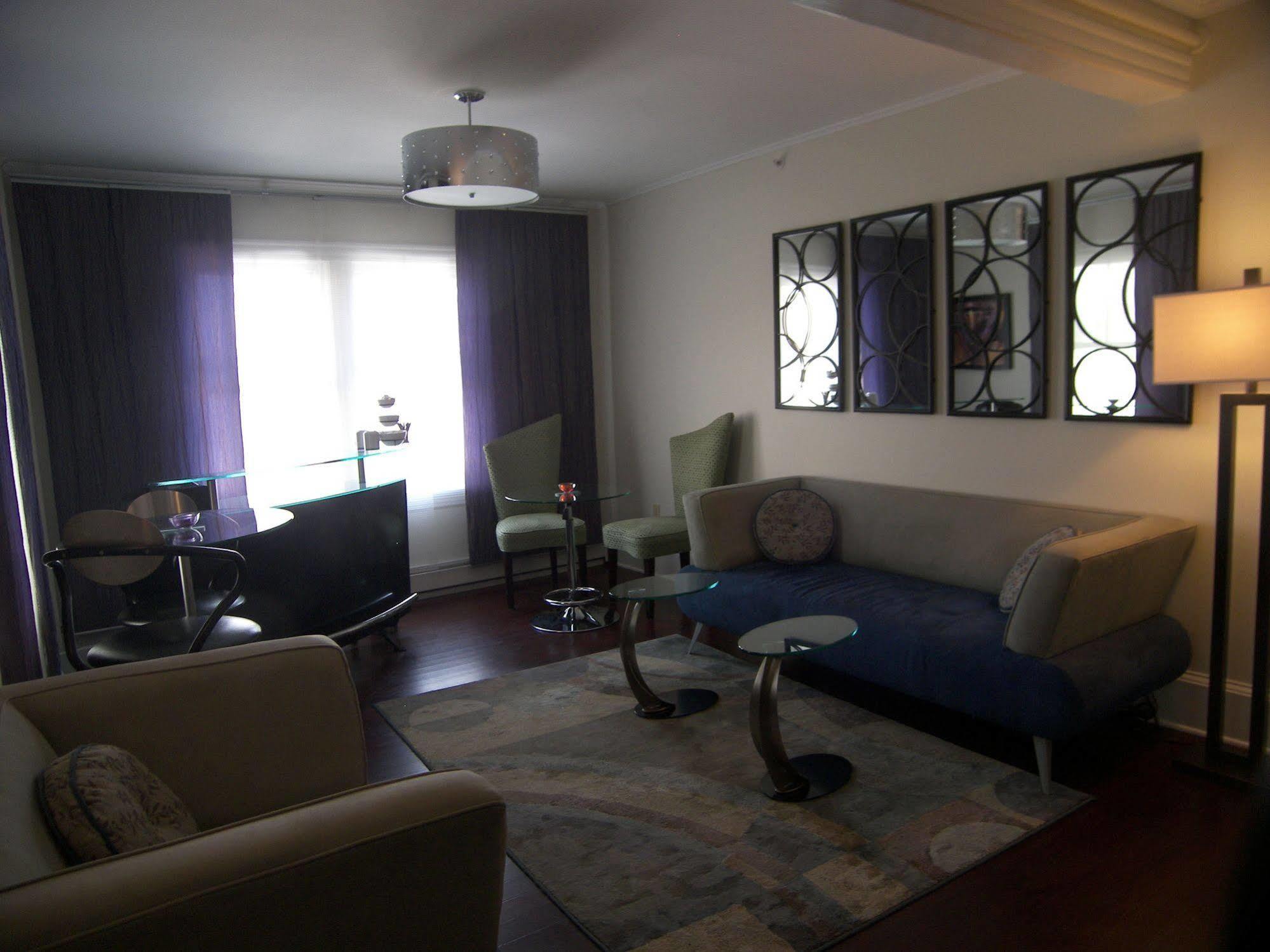 Paws On Pelham (Adults Only) Bed and Breakfast Νιούπορτ Εξωτερικό φωτογραφία